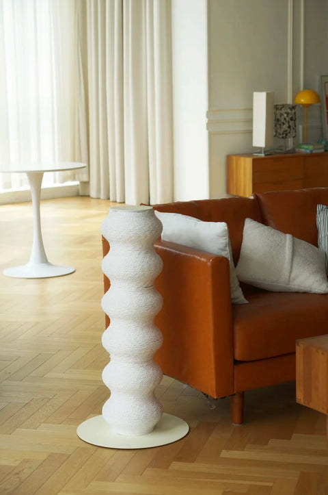 Minimalist wavy klorestativ